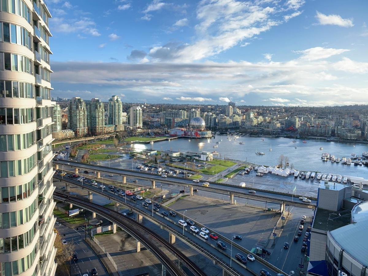 Apartamento Downtown+Amazing View+2Bd/2Ba Free Parking Vancouver Exterior foto